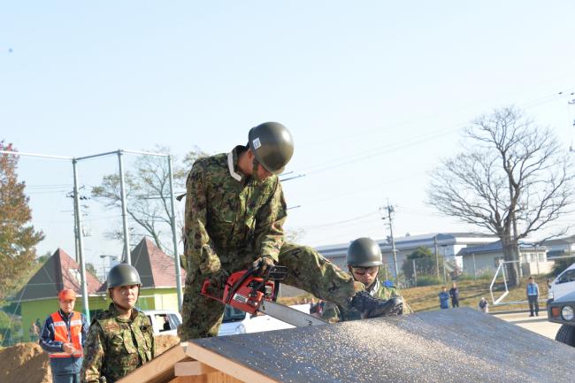 倒壊家屋救助訓練