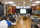 埴生公民館で開催した議会報告会