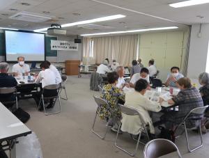 市民館での議会報告会写真