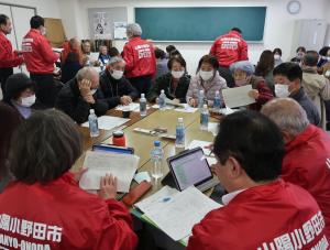 有帆地域交流センターでの議会カフェの様子
