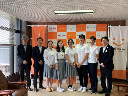 表敬訪問集合写真