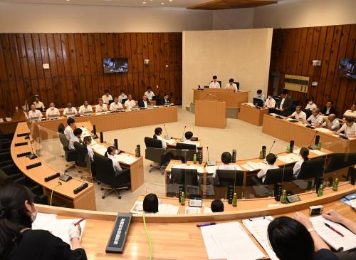 中学生議会