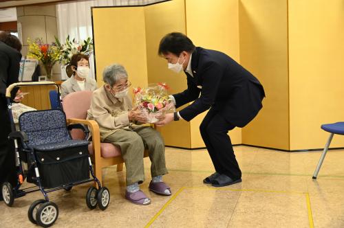 100歳長寿者訪問
