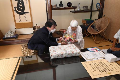100歳長寿者訪問