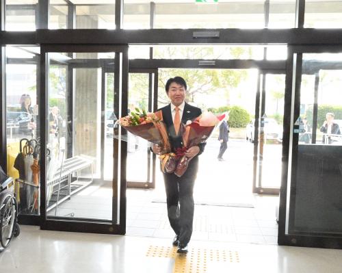 初登庁