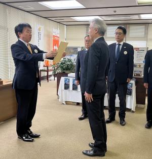 辞令交付式の様子