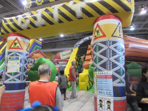 エアー遊具