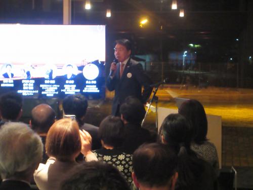 100人カイギの様子