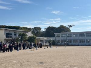 ドローン物資空輸実演見学