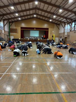 シェイクアウト訓練実施の様子