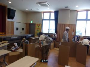 段ボールベッドづくり
