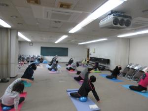 ヨガピラティス1